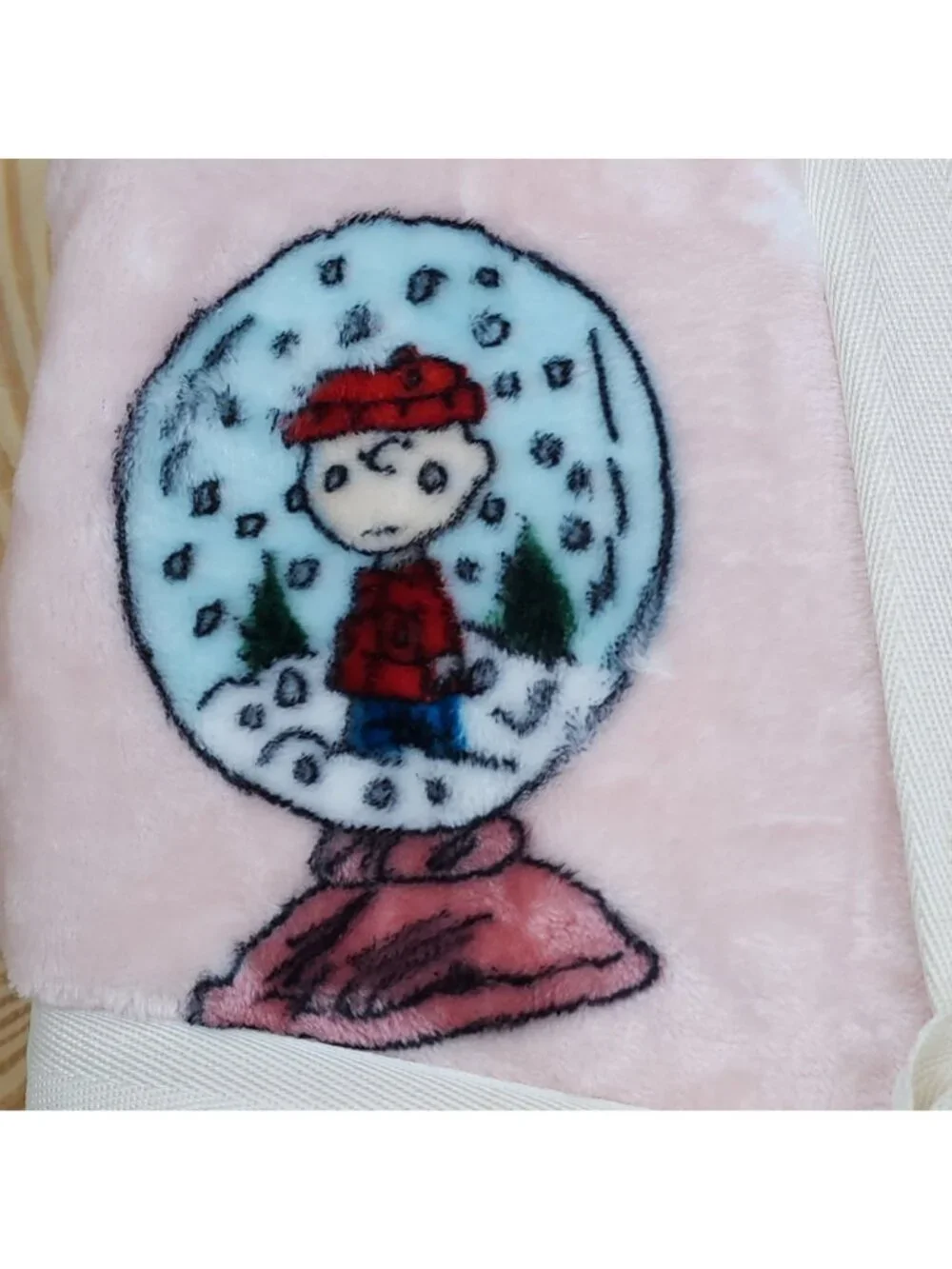 Peanuts Snoopy Full/Queen Plush Blanket By Berkshire 90